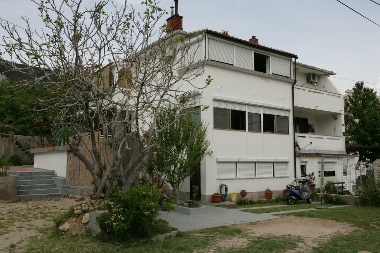 Studio Apartments Gilda Baška Exterior foto