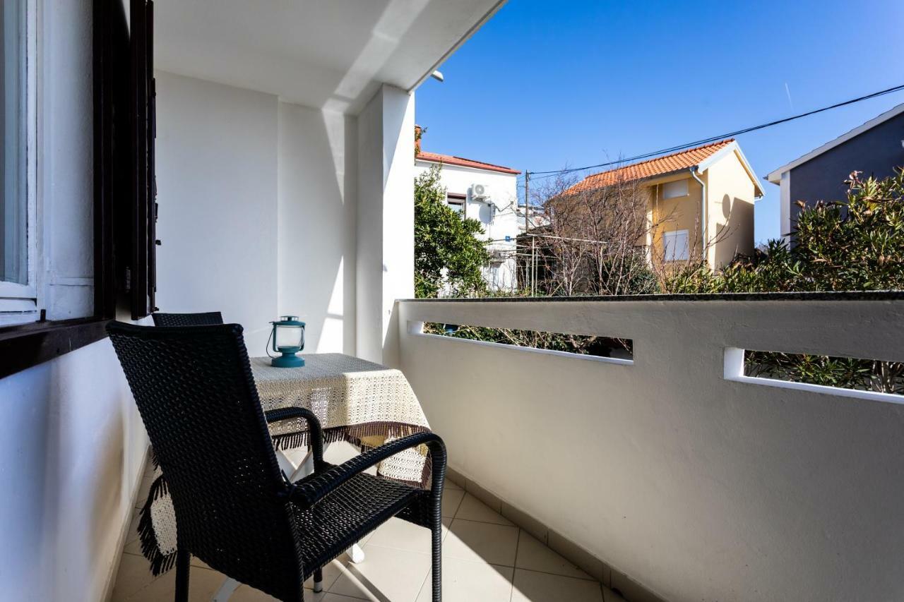Studio Apartments Gilda Baška Exterior foto
